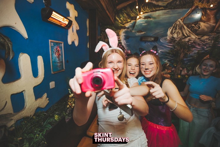 skint (101 of 120).jpg